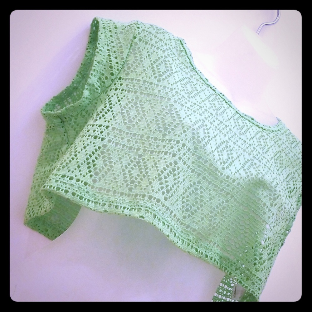 NWOT Netted Crop Top